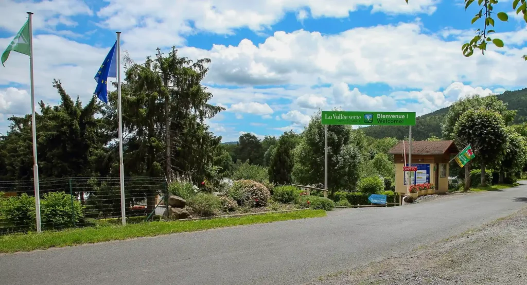 Accueil du camping Vallée Verte à Saint Nectaire