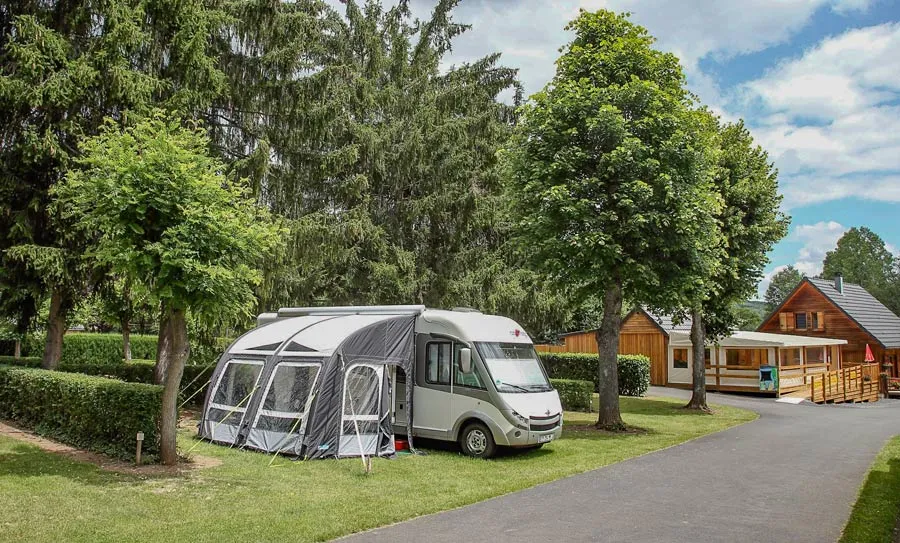 camping avec emplacements saint nectaire